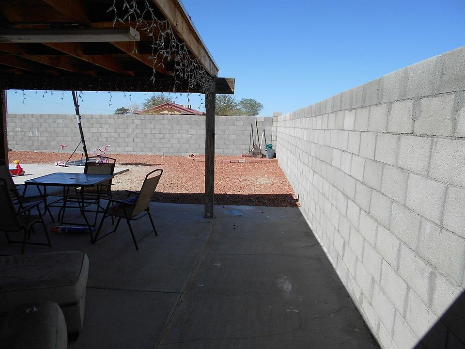 2nd image of 36858 Parr Ave