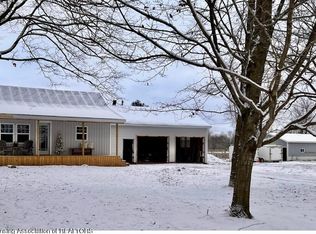 5266 Paxton Rd, Saint Johns, MI 48879