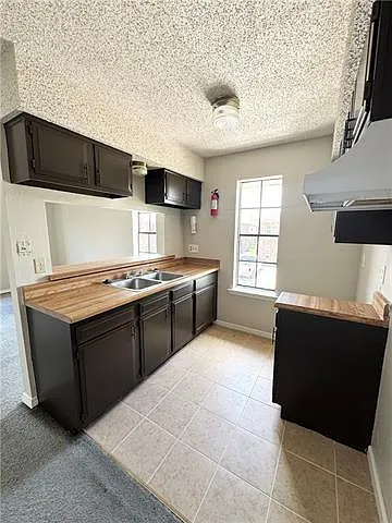 905 Linda Ln #C — Photo 4