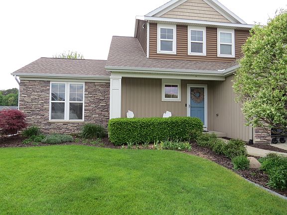 4th image of 12961 Sweetbriar Dr