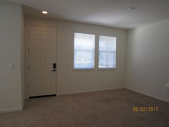 2nd image of 2577 Pleasant Grove Blvd