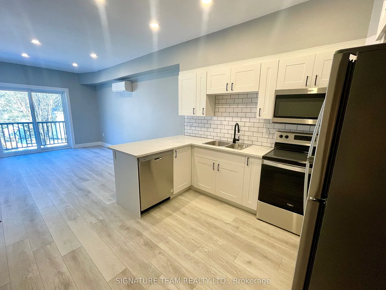 78 Queen St — Photo 3