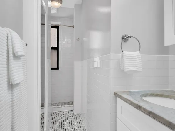 375 Riverside Drive image 3 of 6