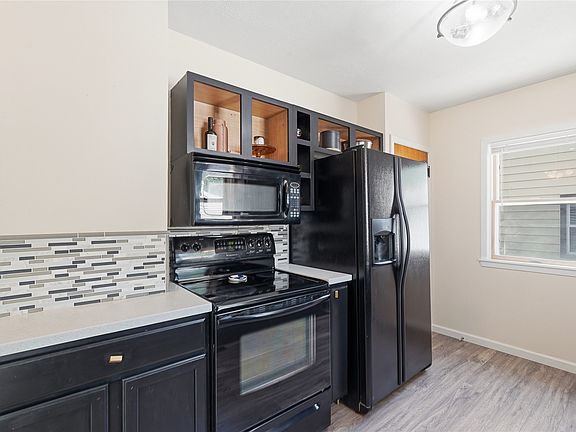 5th image of 2214 50th St