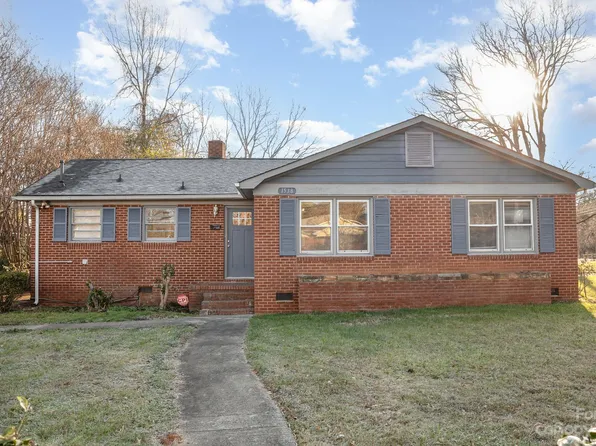 1538 Waddell St, Charlotte, NC 28216
