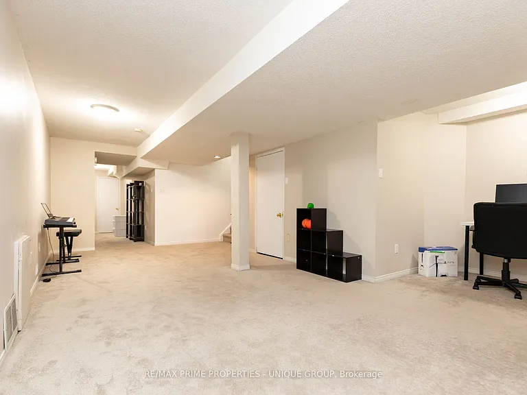 25 Pine Gate Pl — Photo 40