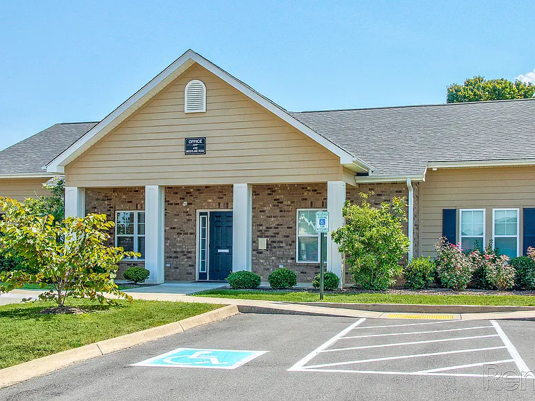 Knob Ridge Apartments — Photo 6