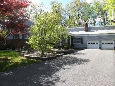 176 Bee Meadow Pkwy, Whippany, NJ, 07981