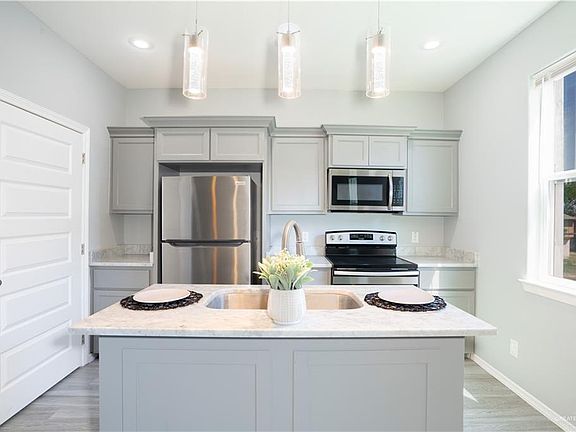 4th image of 521 N Cynthia St #4