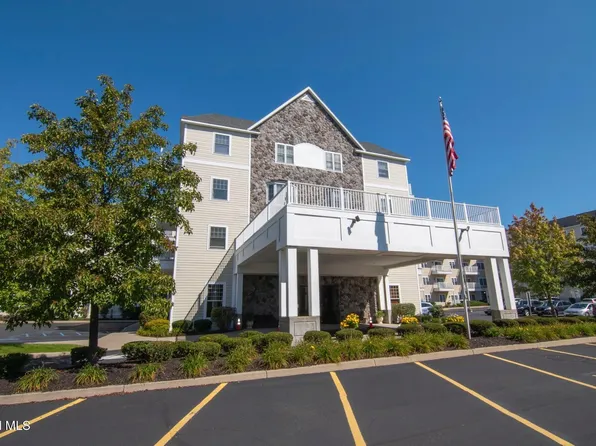 8 Wall Street APT 430, Clifton Park, NY 12065