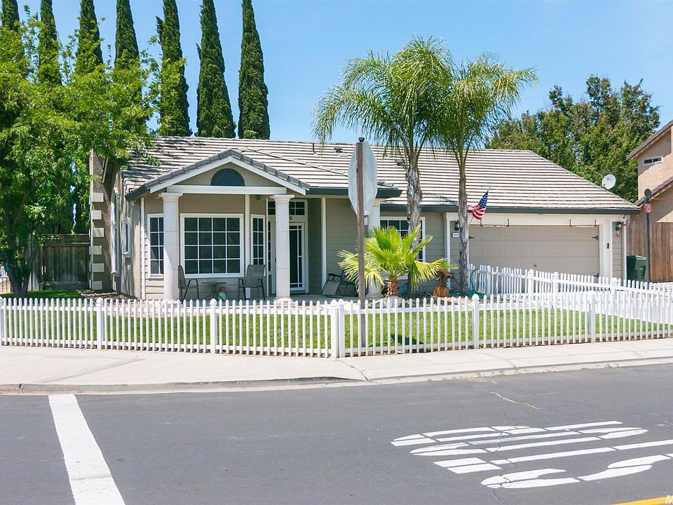 1st image of 14475 Cedar Valley Dr