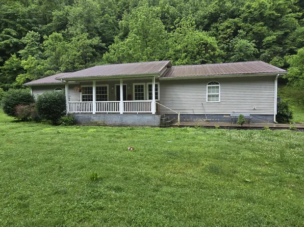 1698 Dry Creek Rd, Topmost, KY 41862