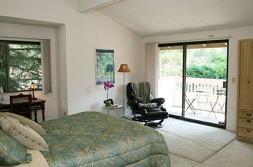 2nd image of 530 Sand Hill Cir