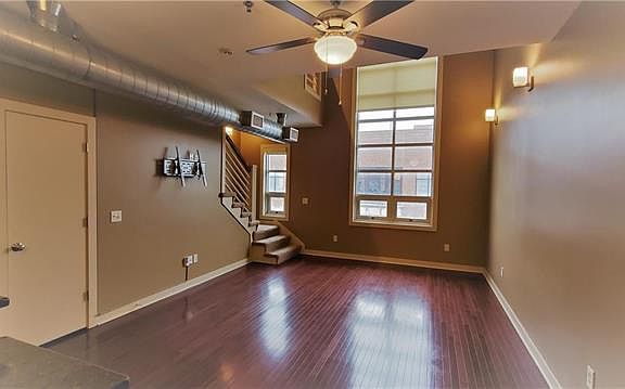 5th image of 319 SE Douglas St APT 208