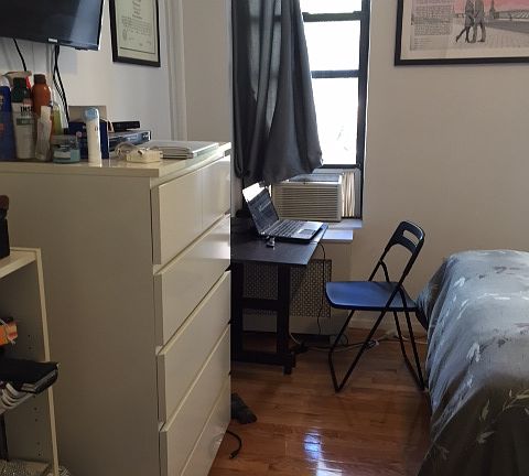 5th image of 172 E 85th St APT 3