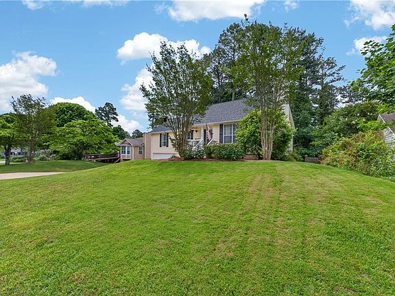 5th image of 1269 Westover Trce NW