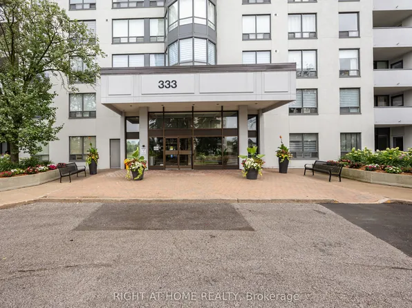 333 Clark Ave W #412, Vaughan, ON L4J 7K4