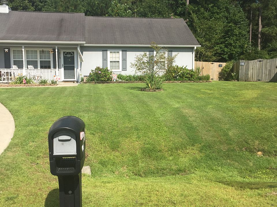 2nd image of 213 Britton Ln