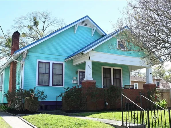 4427 Demontluzin St, New Orleans, LA 70122