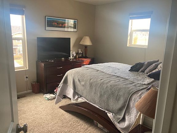Two window bedroom (would have furniture form optional bedroom)
