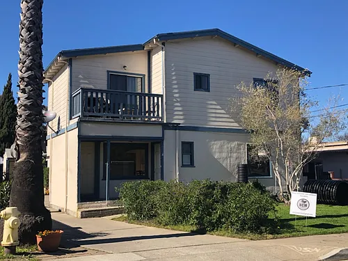 1221 Beacon Ave #1 Photo 1