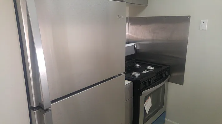 Rented by Downtown Mgt & Realty LLC | media 20