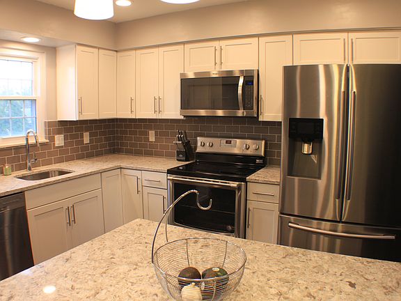 3rd image of 9791 Tannery Way