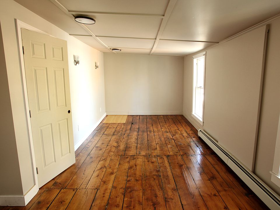 Large Bedroom 1