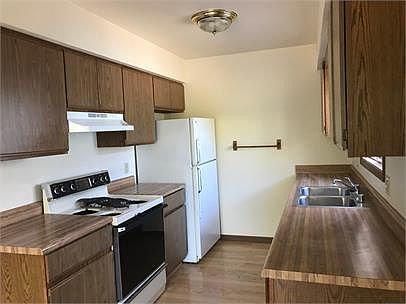3rd image of 6748 Jacobs Way