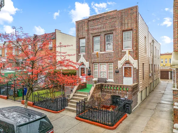 1165 Ovington Avenue image 1 of 31