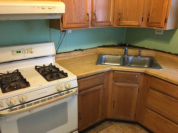 3rd image of 317 Englewood Ave