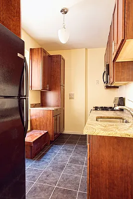 Rented by Julianna Realty Corp | media 2