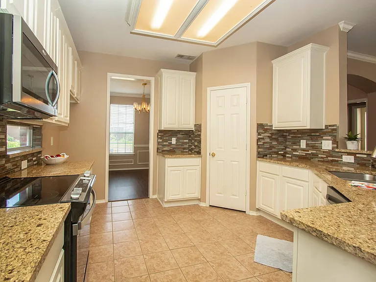 3412 Pueblo Dr — Photo 10