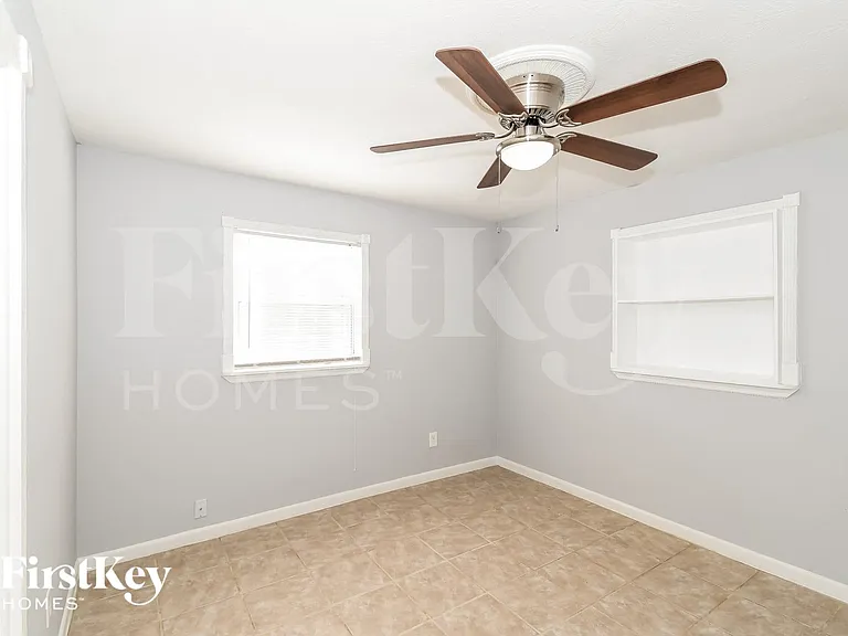 451 Gano Ct — Photo 13