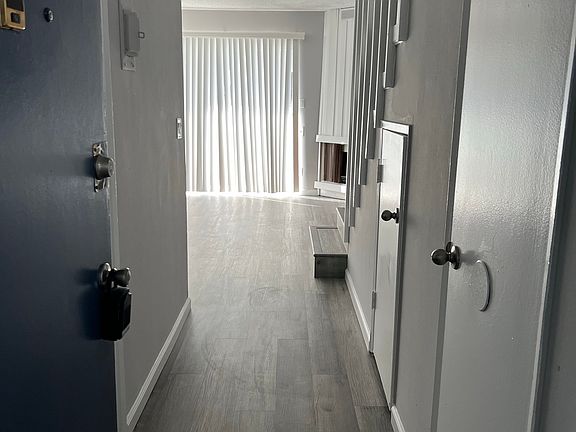 5th image of 4024 Emerald St #48e429386