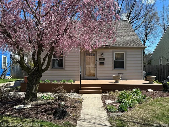 2452 Mortenson Blvd, Berkley, MI 48072