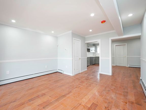 3rd image of 110-10 103rd Ave