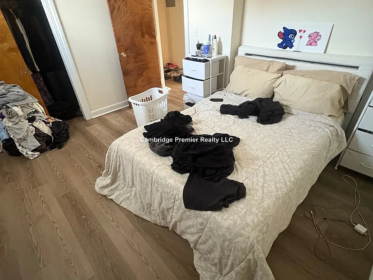 160 N Beacon St #3 — Photo 2