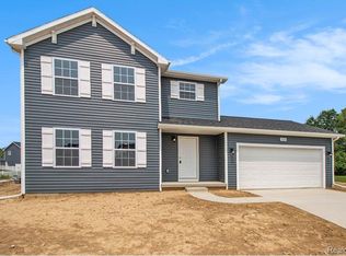 121 Forest Way, Davisburg, MI 48350