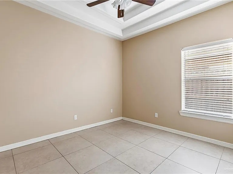 2805 E Garfield Ave #1 — Photo 9