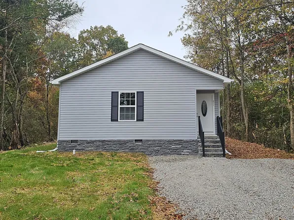 211 Sims Ln, Tullahoma, TN 37388