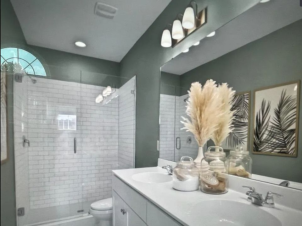 1st image of 54 Thurnham Lane St #1