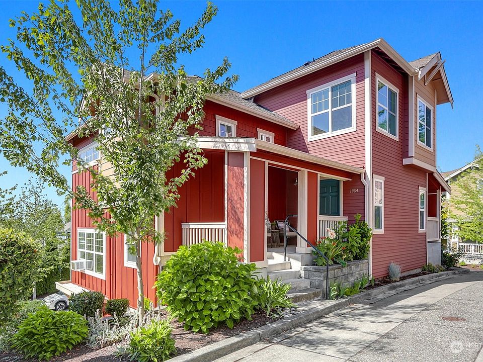 1st image of 1984 17th Avenue NE