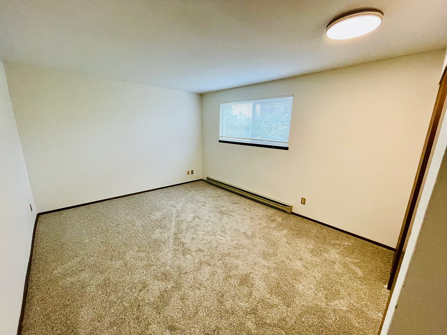 1 bed, 675 sqft, $1,750 — Photo 3