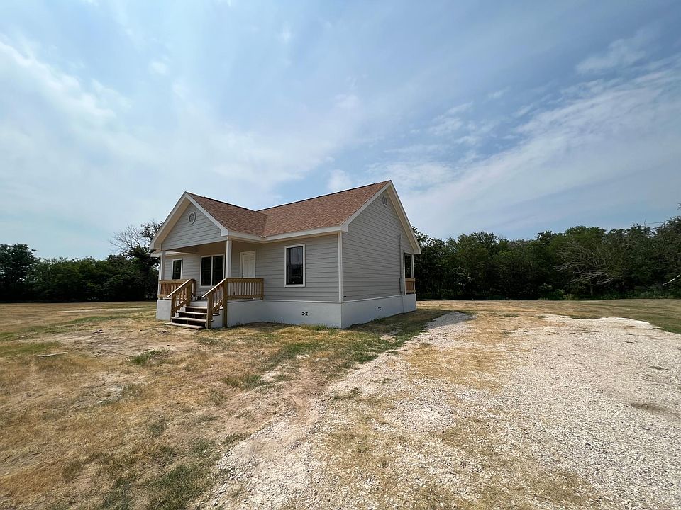 8062 County Road 429 D, D Hanis, TX 78850 Zillow