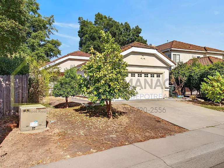 8072 Bothwell Dr — Photo 3