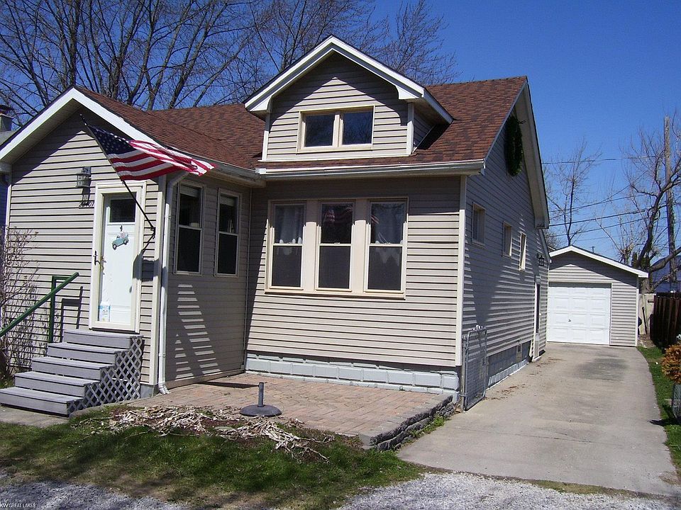 1st image of 22407 Rosemary St