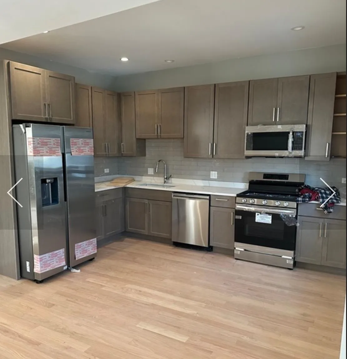 5 bed, $3,500 — Photo 1