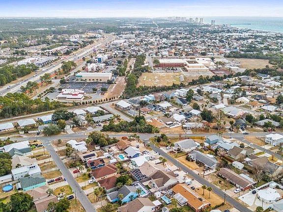 3rd image of 100 E Sonata Cir