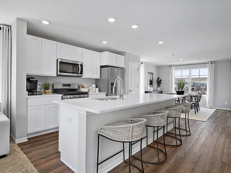 8688 Larkspur Ln — Photo 3